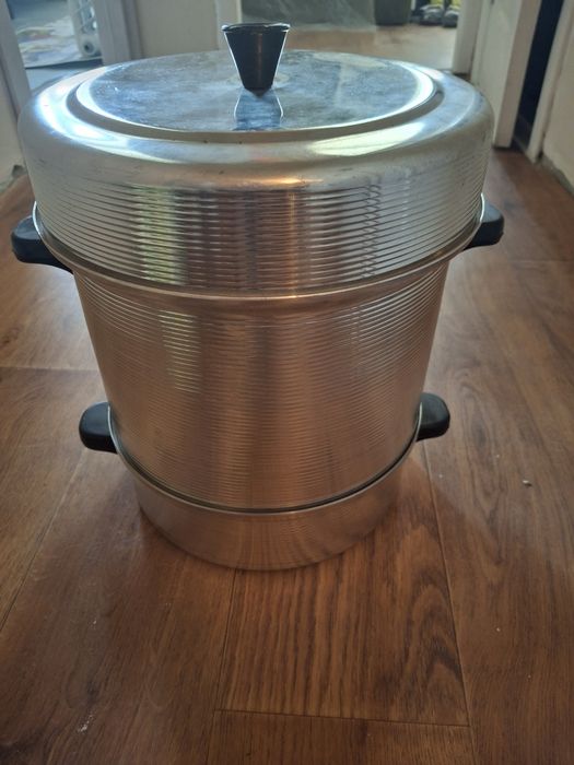 Продам алюмінєву пароварку СССР