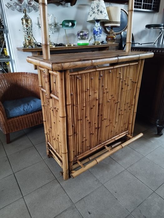 piękny barek bar recepcja rattanowa Vintage