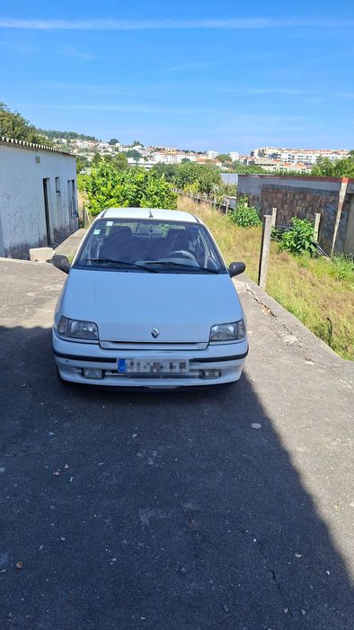 Renault Clio 1200 Gasolina com 104.206km