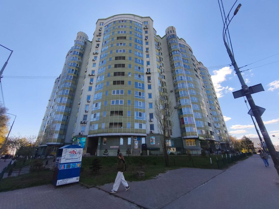 ЖК Васильківський. пров. Коломийський 17/31а. 15пов. 153м2.