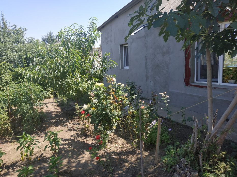 Обменяю дом на двухкомнатную квартиру