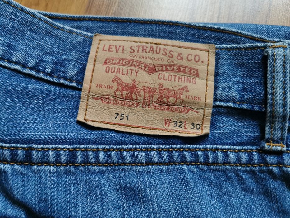 Levi's 751 W32 L30 spodnie jeansowe jeansy Levis