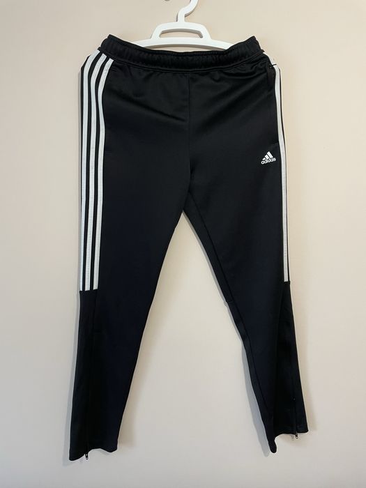 Спортивні штани adidas
