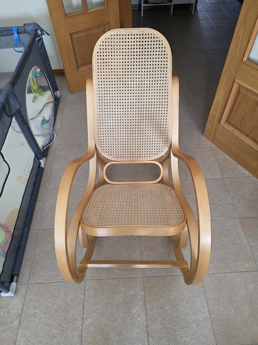 Cadeira de Baloiço em Madeira e Palhinha (Estilo Thonet / Vintage)
