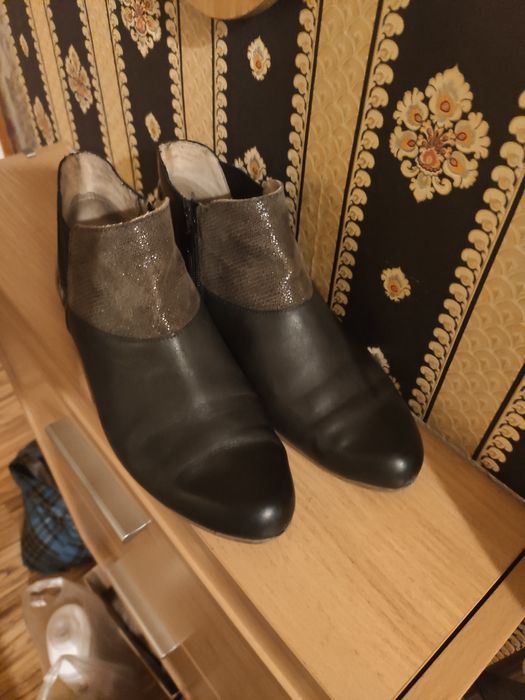 Botki granatowe ze skóry nat. 39