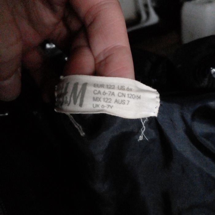 Куртки,желетка,дождевік на дівчінку