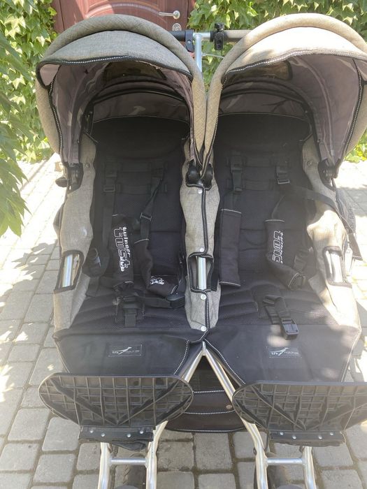 Коляска для двойни TFK