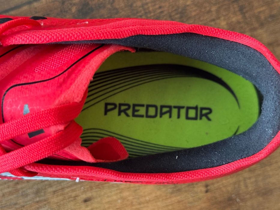 Adidas Predator Pro MG rozmiar 43 1/3 zawyżona rozmiarówka realne 42