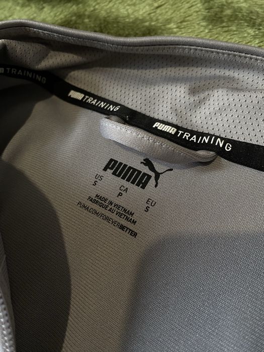 Костюм  Puma , як спортивний так і на повсякденний костюм, сірого кольору з оранжевими вставками