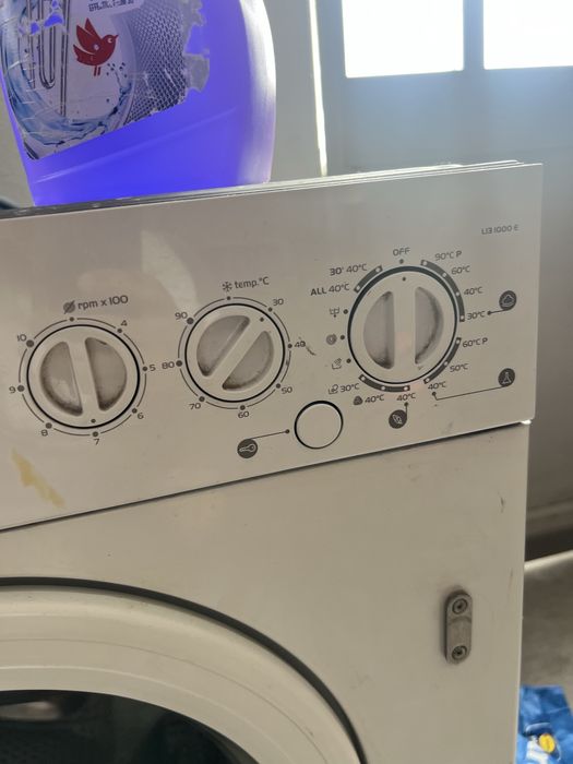 Maquina de lavar roupas 6 kl