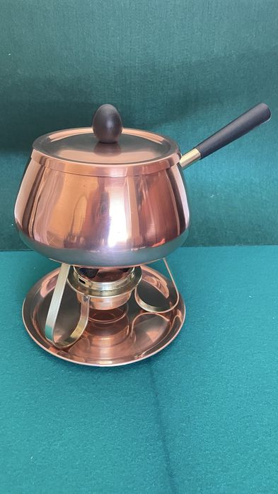 Fondue antigo em cobre