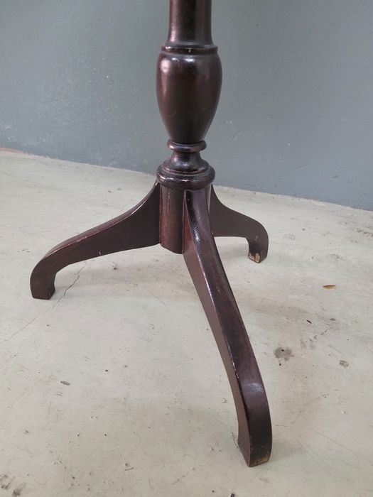 Mesinha de apoio em madeira, vintage