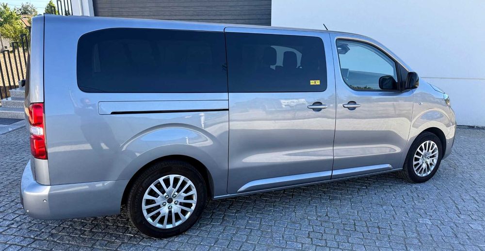 PEUGEOT TRAVELLER  - BUSINESS LONGA BLUEHDI 180 EAT8 – 9 LUGARES