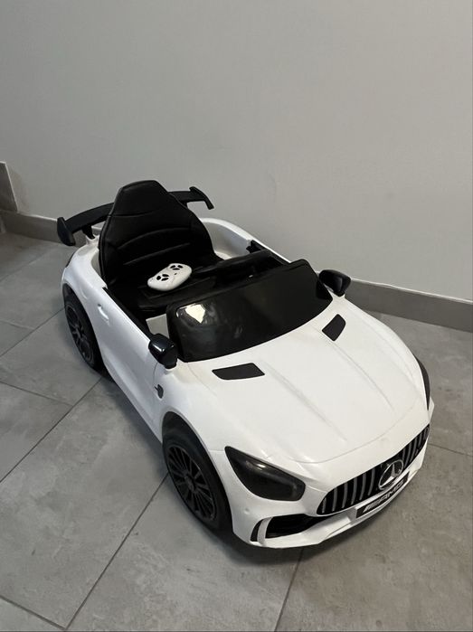 Mercedes auto na akumulator