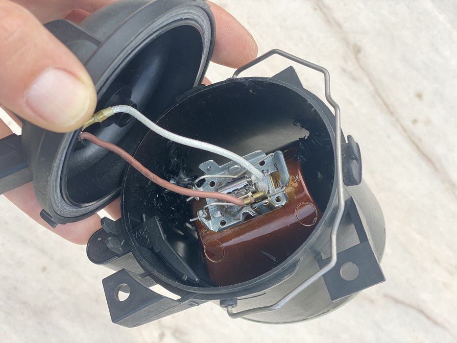 FAROL NEVOEIRO frente esquerda