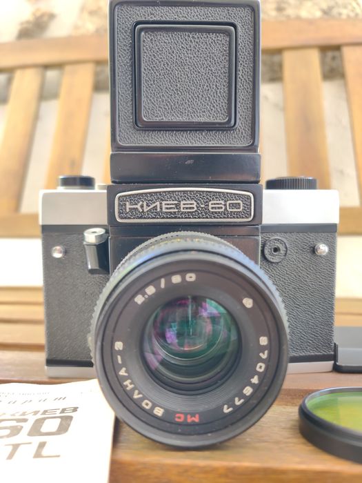 Máquina fotográfica Kiev-60 TTL