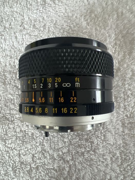 Obiektyw YUS 1:2.8  28mm