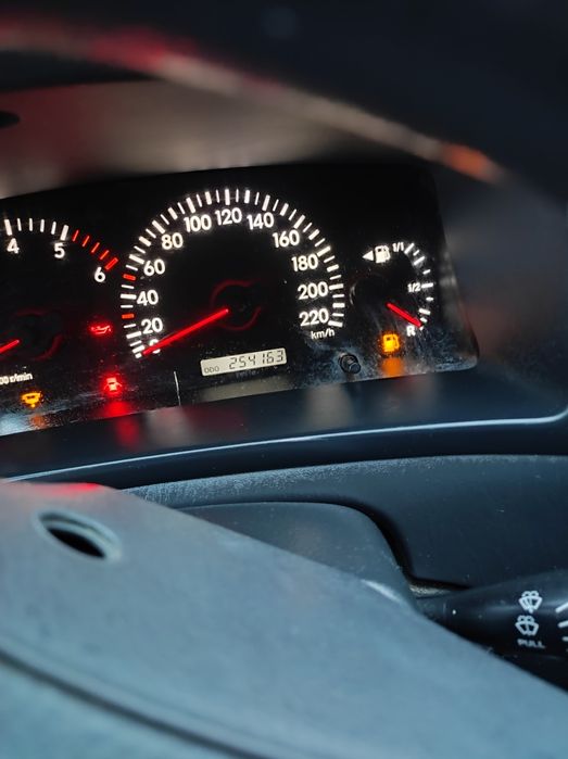 Toyota Corolla Verso 2 litry diesel