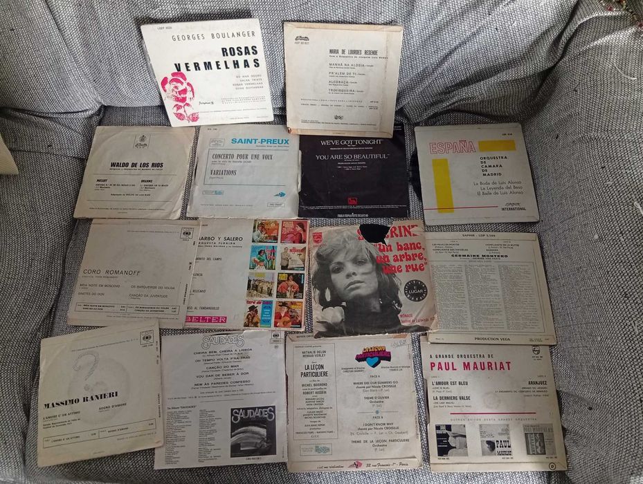 14 Vinis de diferentes autores, antigos