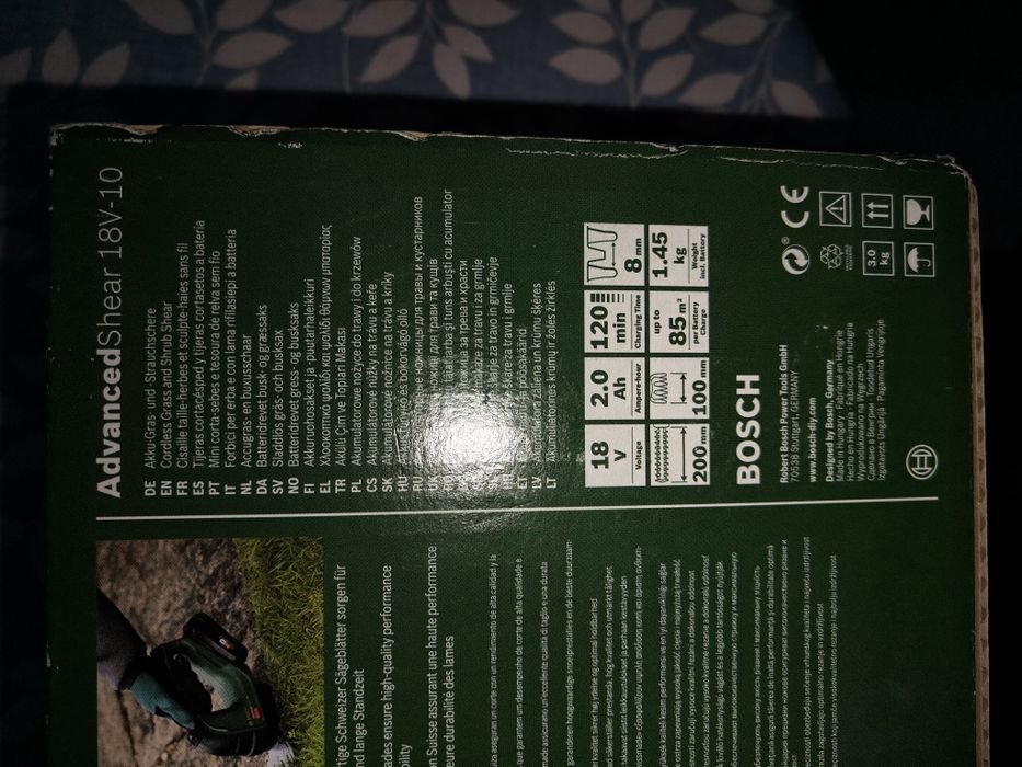 Corta sebes. Tesoura de relva sem fios