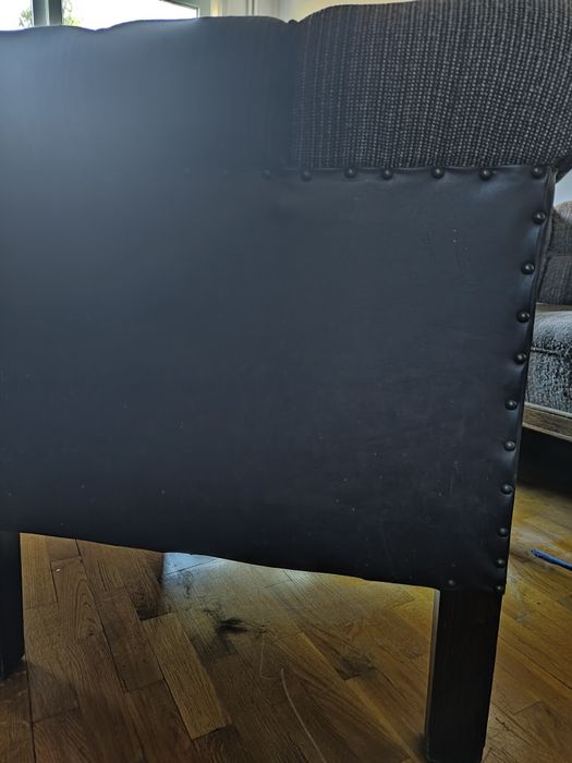 Kanapa i dwa fotele  tapicerowane - zestaw wypoczynkowy do salonu PRL