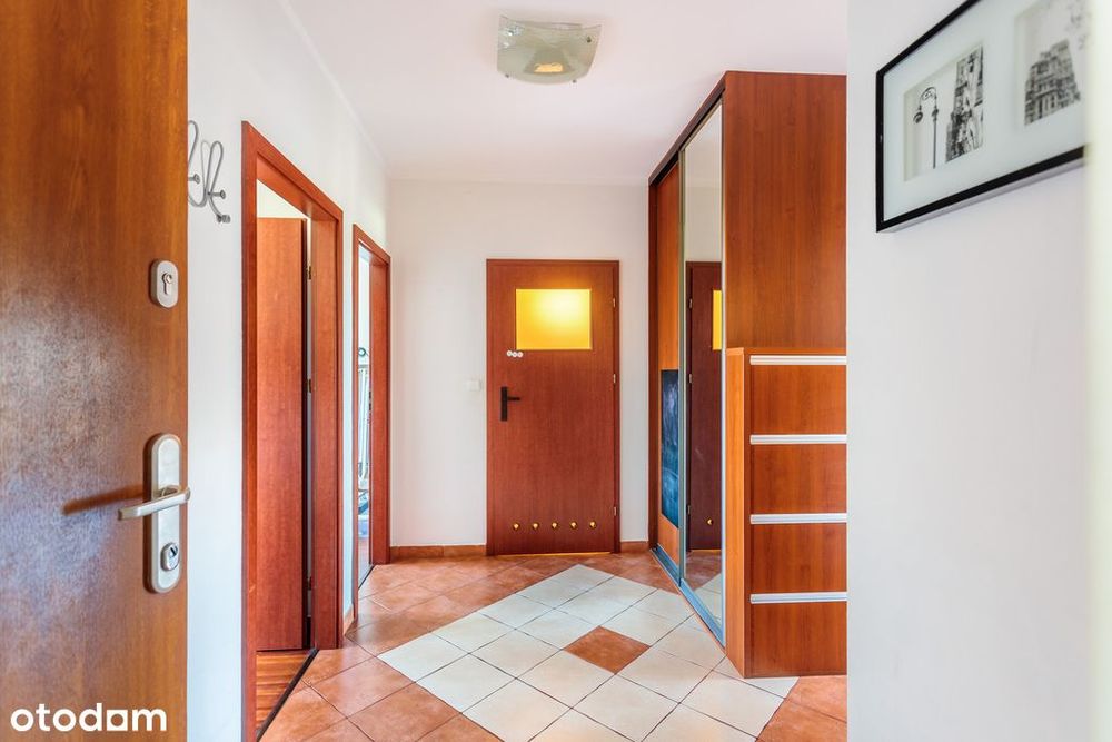 Zielonka 3-pokoje, ostatnie piętro, loggia 15 m² !