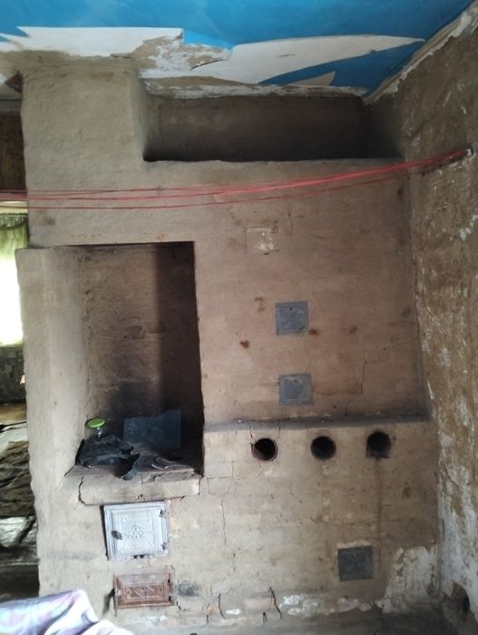 Продам хату у новоархангельську Чернишевського 9