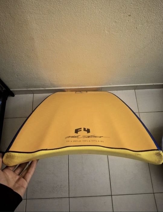 Bodyboard Science Tanner LTD TRIQV F4 - 41"

Tem cerca de 1 ano, como nova. Muito pouco utilizada