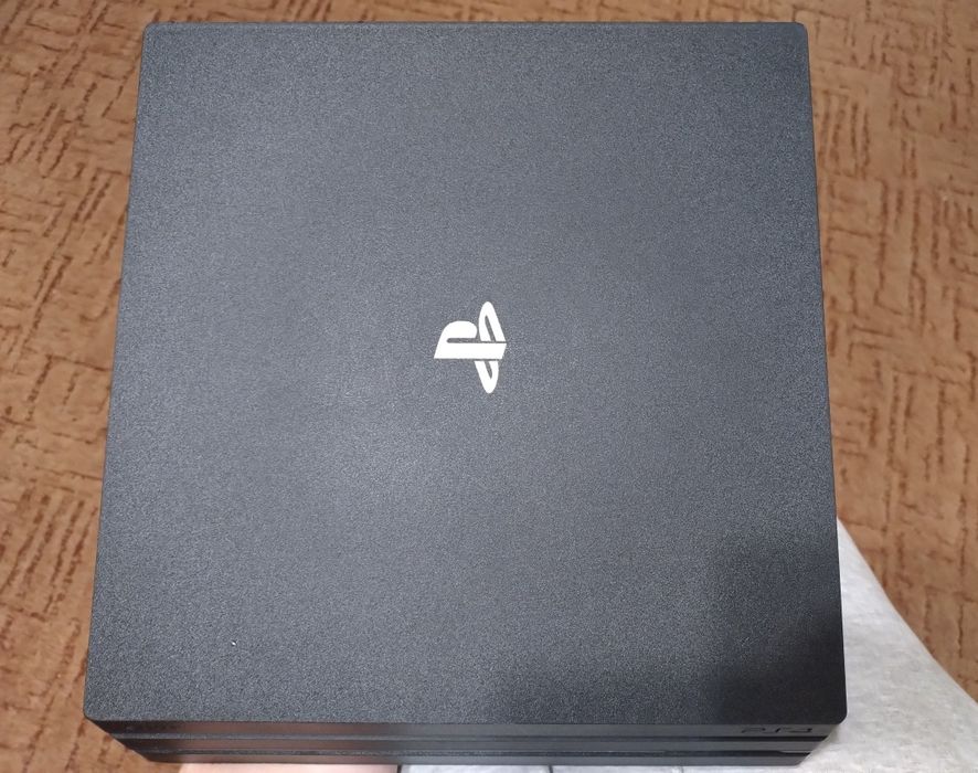 PS4 Pro cuh-7216b BLOD