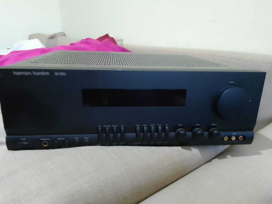Amplificador Harmon/Kardon AVI 200x em bom estado