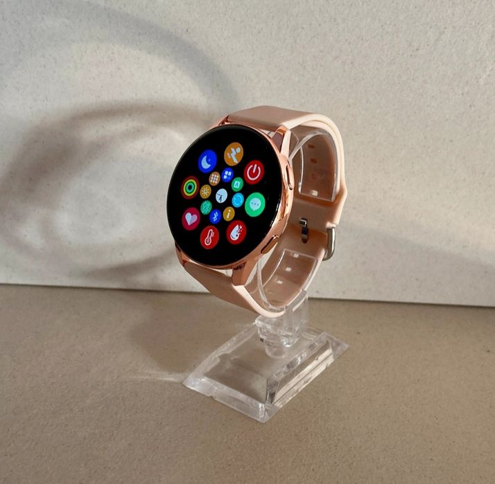 Smartwatch okrągły złoty paskiem