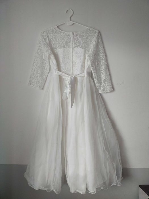 Sukienka komunijna z koronką