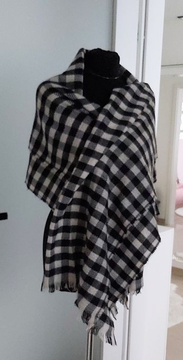 Szal dzianinowy kratka.