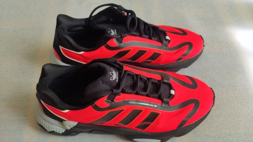 Adidas Originals  42 2/3 nowe