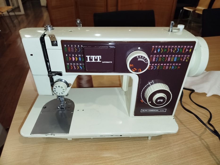 Máquina de costura