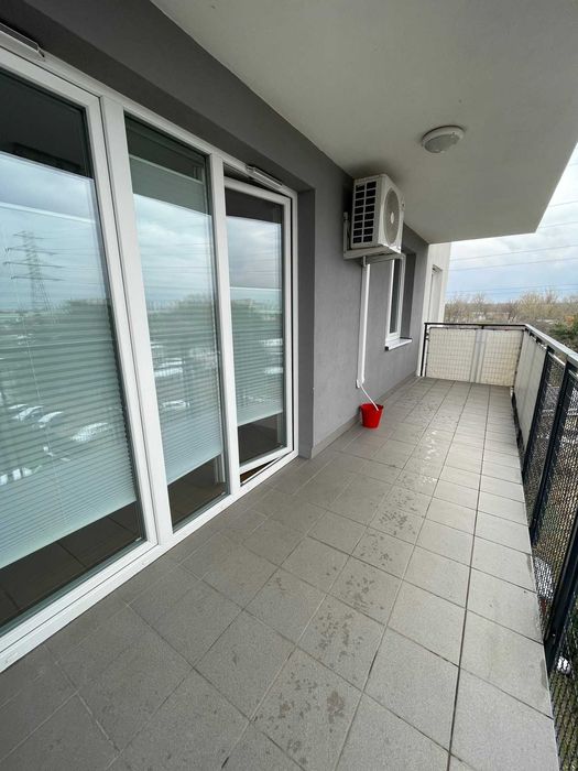 Cisza, spokój. 3 pokoje. Duży balkon. Miejsce parkingowe.