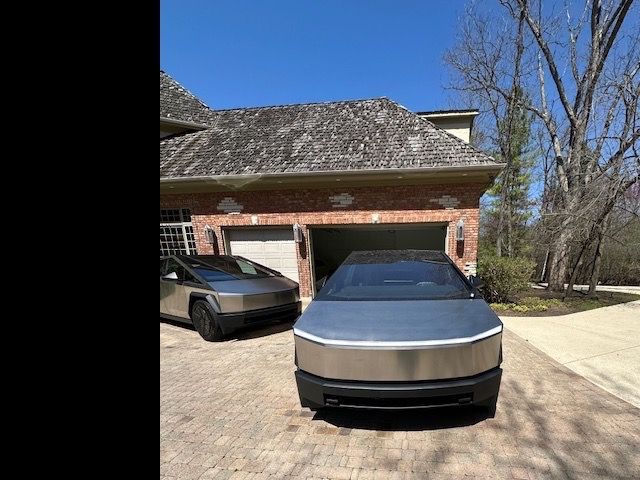 Tesla Cybertruck Cyberbeast Foundation Series / Nowy / Rejestracja PL/FV 23%/Leasing