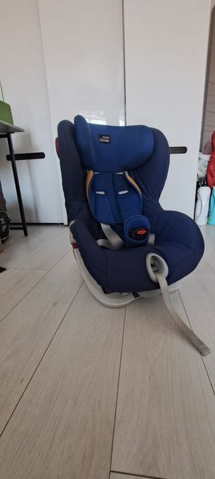 Дитяче автокрісло britax romer