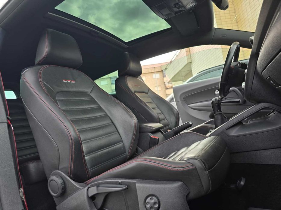VOLKSWAGEN SCIROCCO GTS 2.0TDI 140CV (LOOK R) FULL EXTRAS