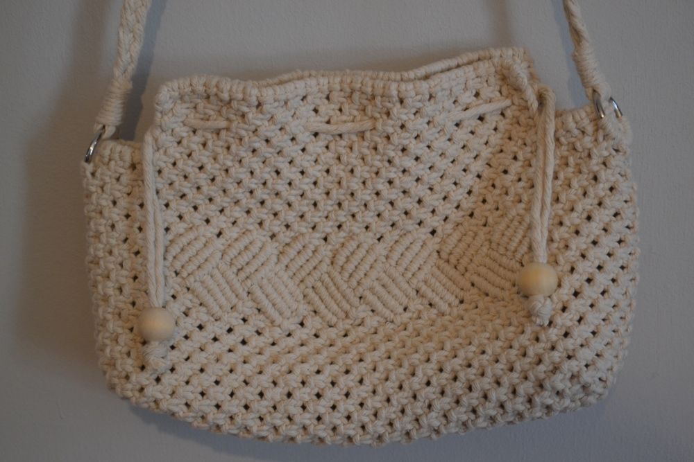 Mala de ombro em Macramé