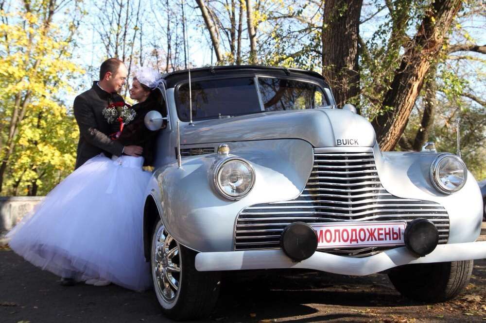 Свадебное авто ретро