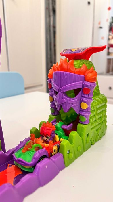 Zestaw T Racers Dragon Loop