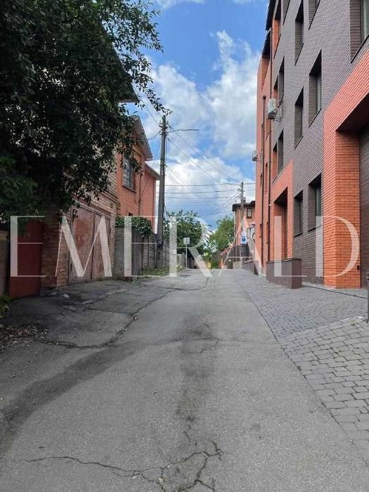 Будинок на ділянці 5 соток. Подільський район