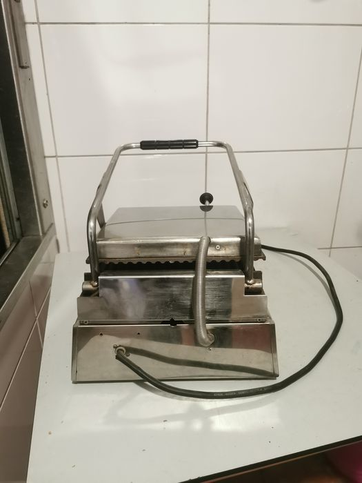 Grelhadora / Prensa Profissional – Aço Inox –