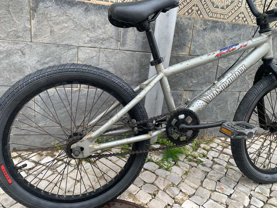 Bicicleta BMX Diamondback