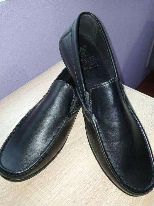 Продам 40 розмір