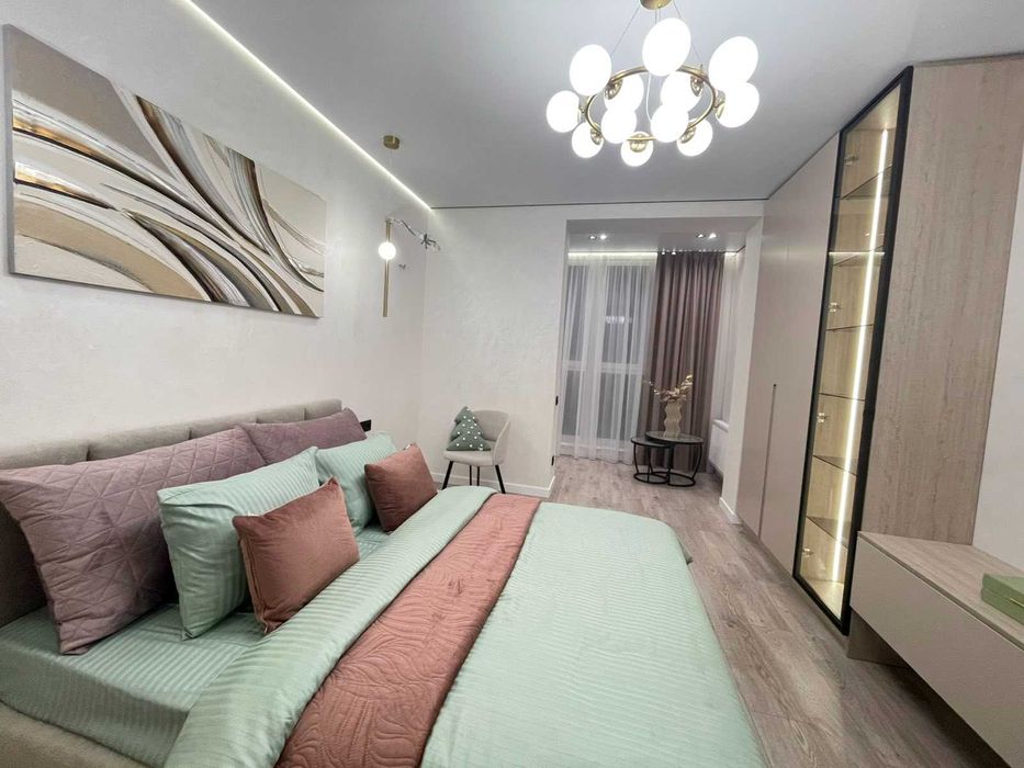 Простір, що надихає. Радісна, 6, неймовірна квартира на Софія Резиденс