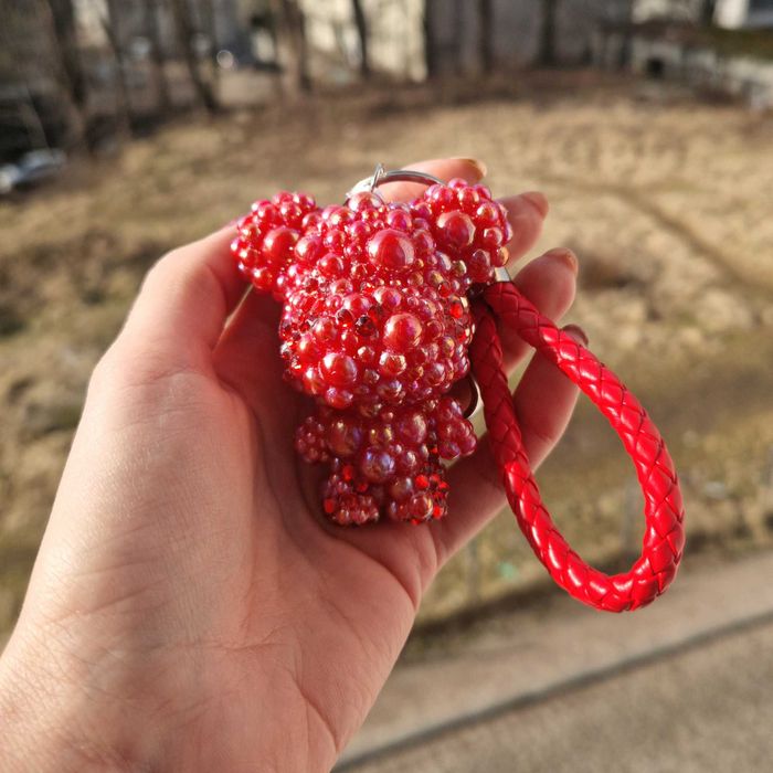 Czerwony miś brelok