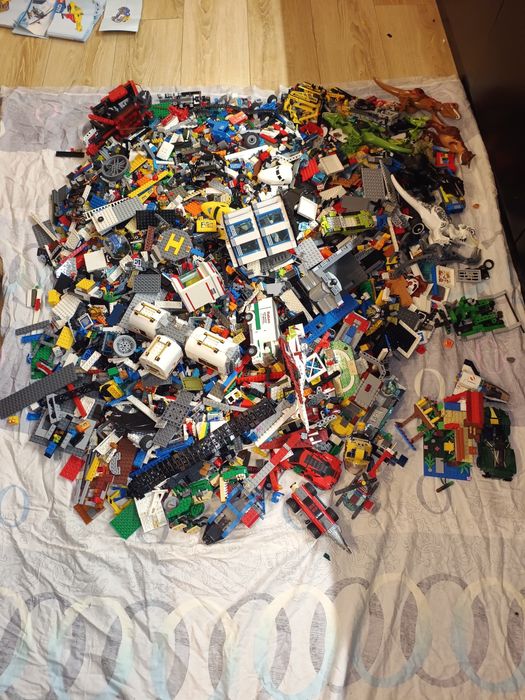 Zestaw klockow lego city 19 kg