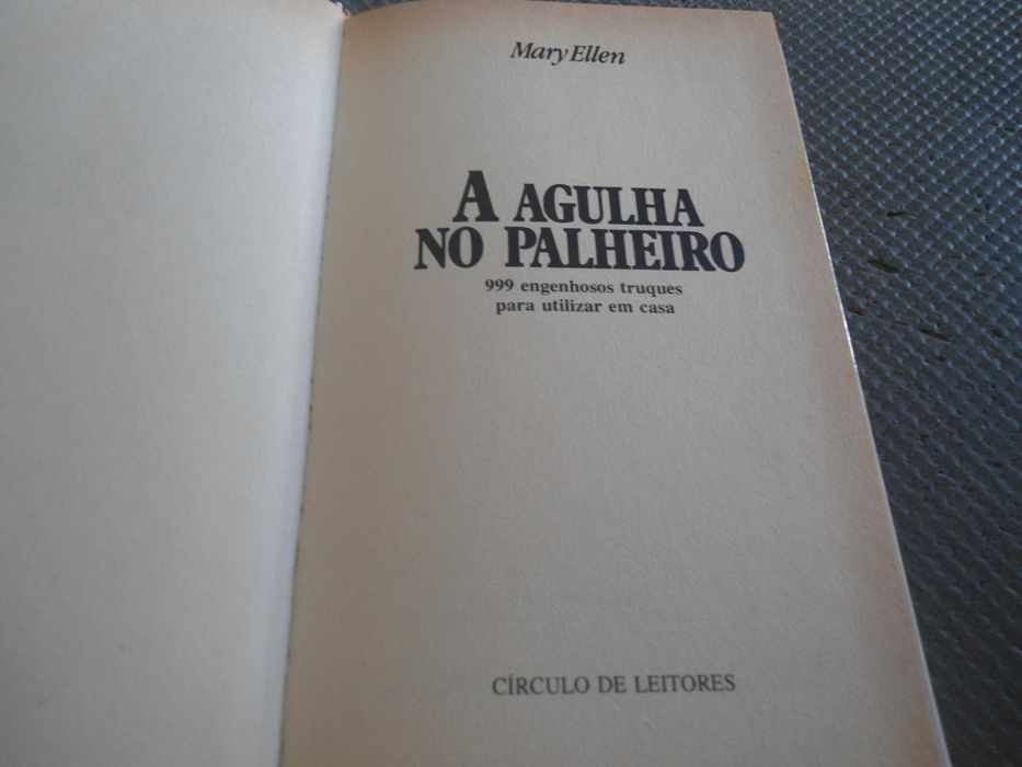 A Agulha no Palheiro por Mary Ellen
